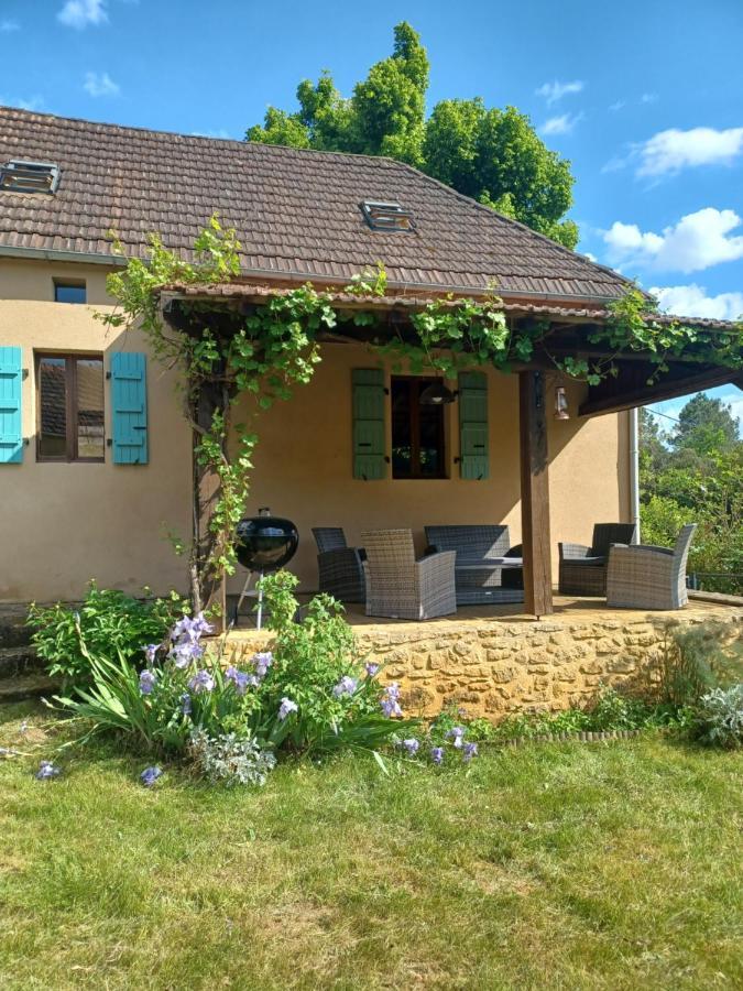 Gites Le Clos De Veyrignac Exteriör bild