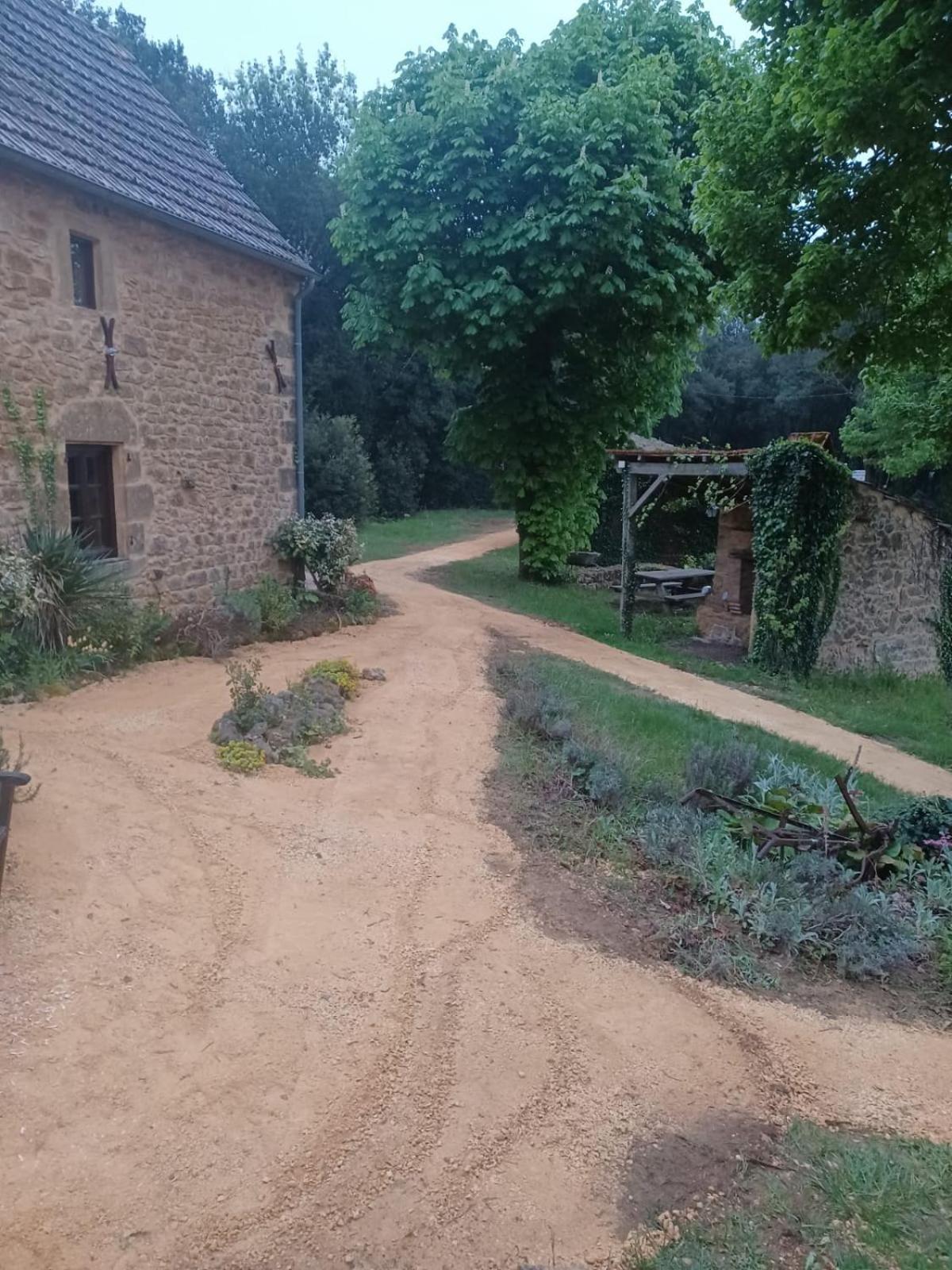 Gites Le Clos De Veyrignac Exteriör bild